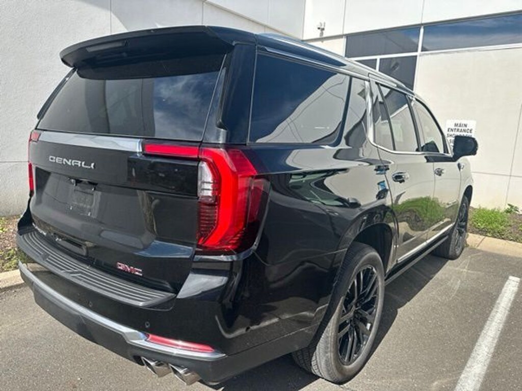 Used 2025 GMC Yukon Denali SUV