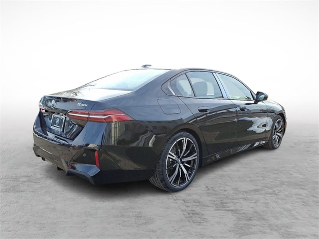 New 2026 BMW 530i xDrive Sedan