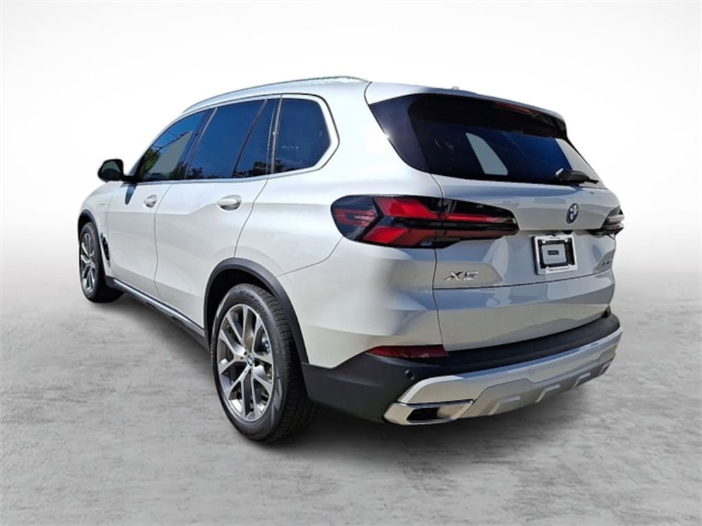 New 2026 BMW X5 PHEV xDrive50e SUV