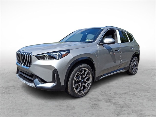 2025 BMW X1 28i's photo
