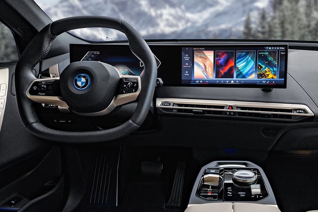 BMW%20iDrive%20Infotainment.jpg