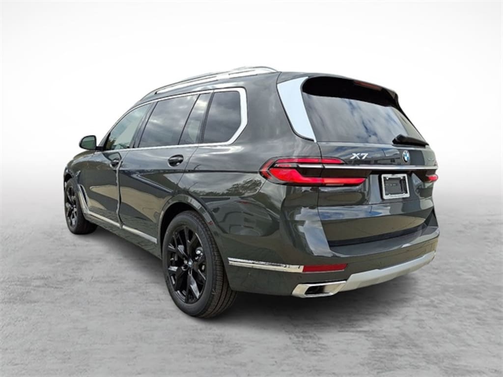 New 2026 BMW X7 xDrive40i SUV