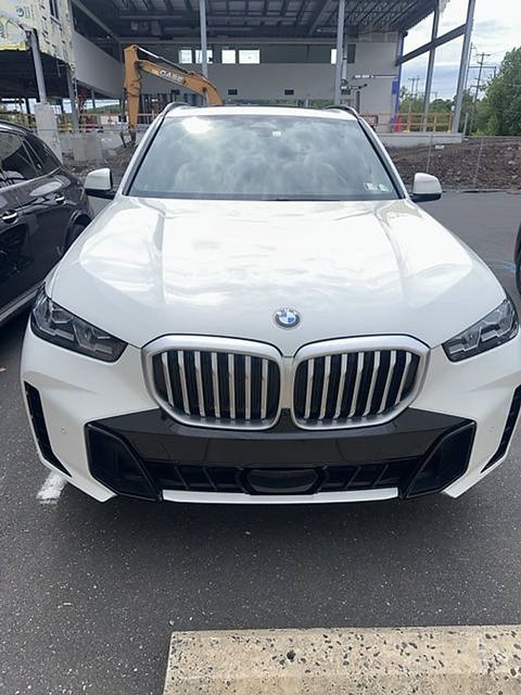 2024 BMW X5 xDrive40i's photo