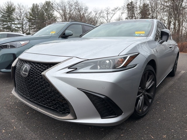 2020 Lexus ES F SPORT's photo