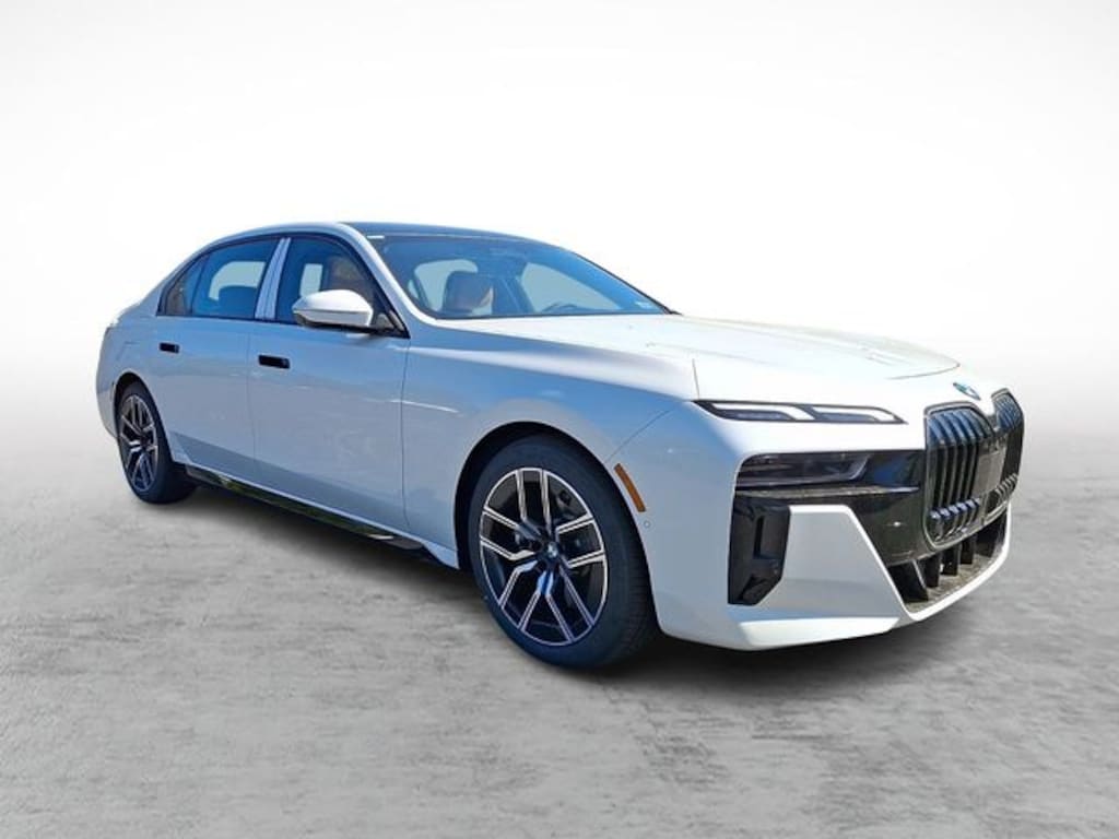 New 2026 BMW 740i xDrive Sedan