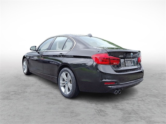 Used 2017 BMW 3 Series 330i with VIN WBA8D9C52HK894115 for sale in Fort Washington, PA