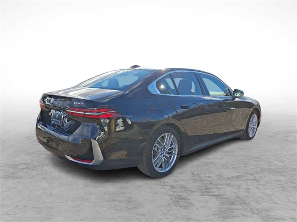 Used 2025 BMW 530i xDrive Sedan