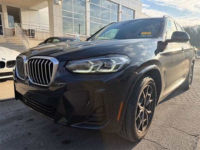 2022 BMW X3 30i's photo