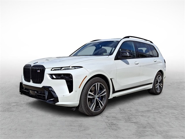 2025 BMW X7 M60i's photo