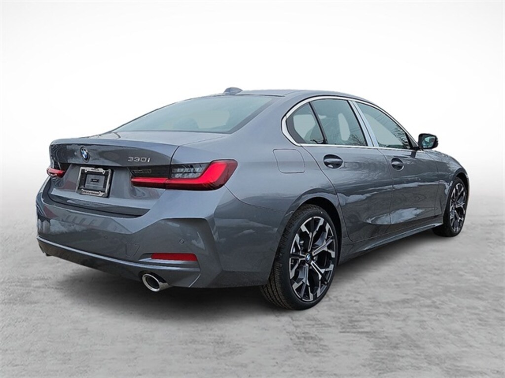 New 2026 BMW 330i xDrive Sedan