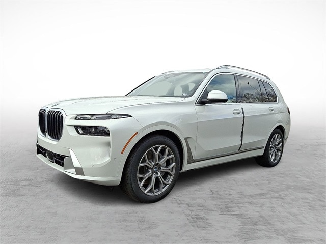 2026 BMW X7 40i's photo