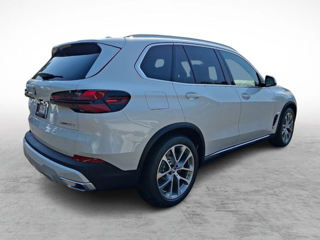 New 2026 BMW X5 PHEV xDrive50e SUV
