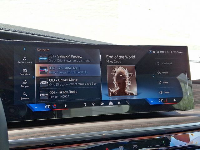 2025 BMW 7 Series 760i - Photo 15