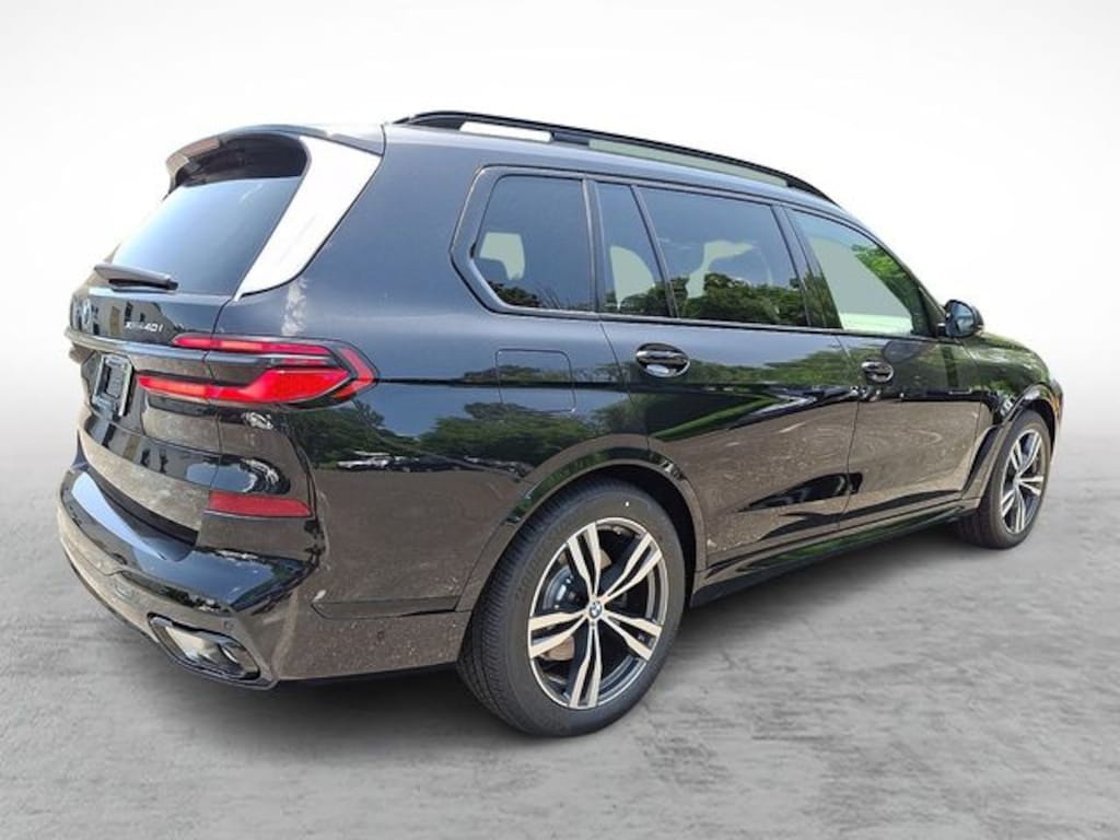 New 2027 BMW X7 xDrive40i SUV