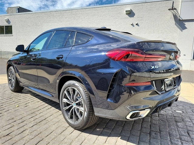 Used 2025 BMW X6 40i with VIN 5UX33EX04S9Y13152 for sale in Fort Washington, PA