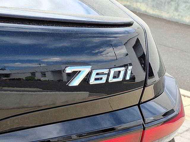 2025 BMW 7 Series 760i - Photo 21