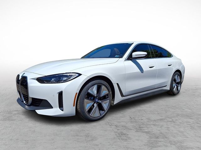 2024 BMW i4 eDrive40's photo