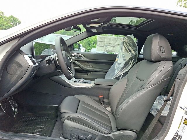 2026 BMW 4 Series 430i - Photo 8