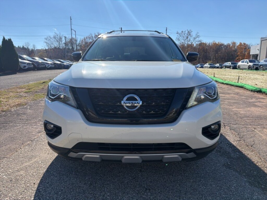 Used 2020 Nissan Pathfinder SV SUV