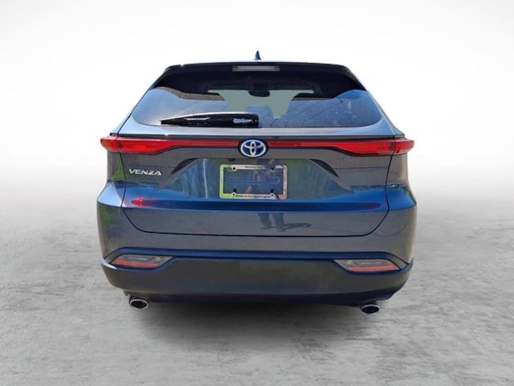 Used 2023 Toyota Venza LE SUV