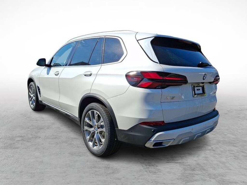 New 2026 BMW X5 xDrive40i SUV