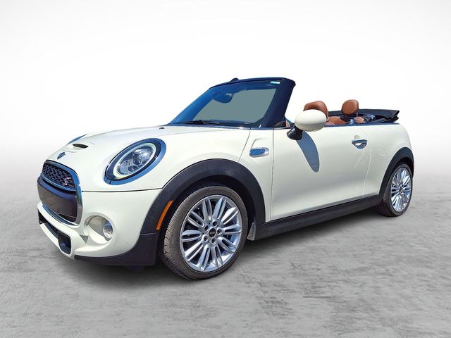 2019 MINI Convertible Cooper S Signature's photo