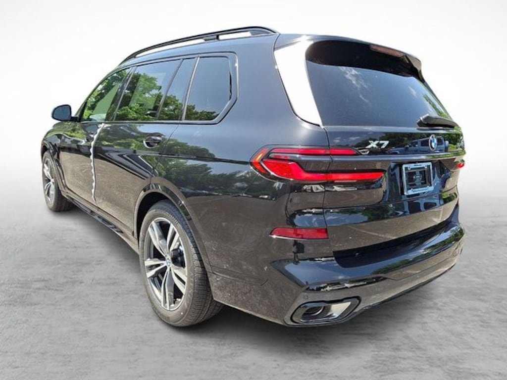 New 2027 BMW X7 xDrive40i SUV