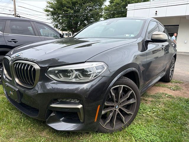 2021 BMW X4 M40i's photo