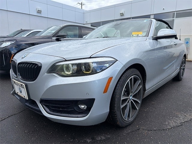 2020 BMW 2 Series 230i's photo