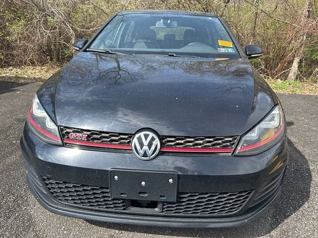 3VW547AU2HM069394