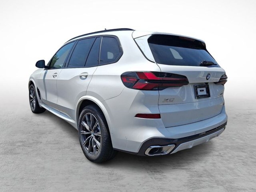 New 2026 BMW X5 xDrive40i SUV