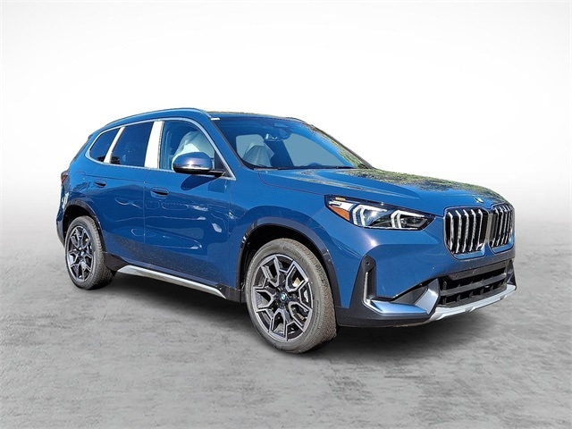 2026 BMW X1 28i's photo