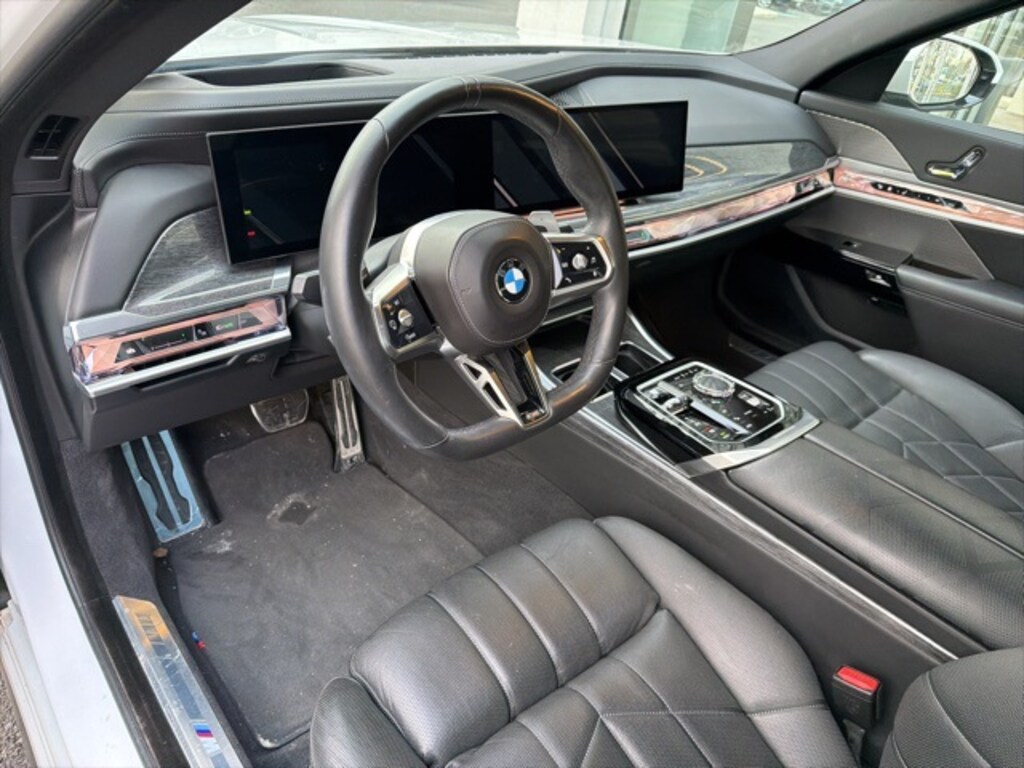 Used 2023 BMW 760i xDrive Sedan