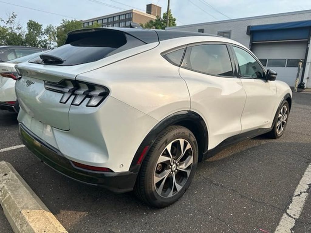 Used 2022 Ford Mustang Mach-E Premium SUV