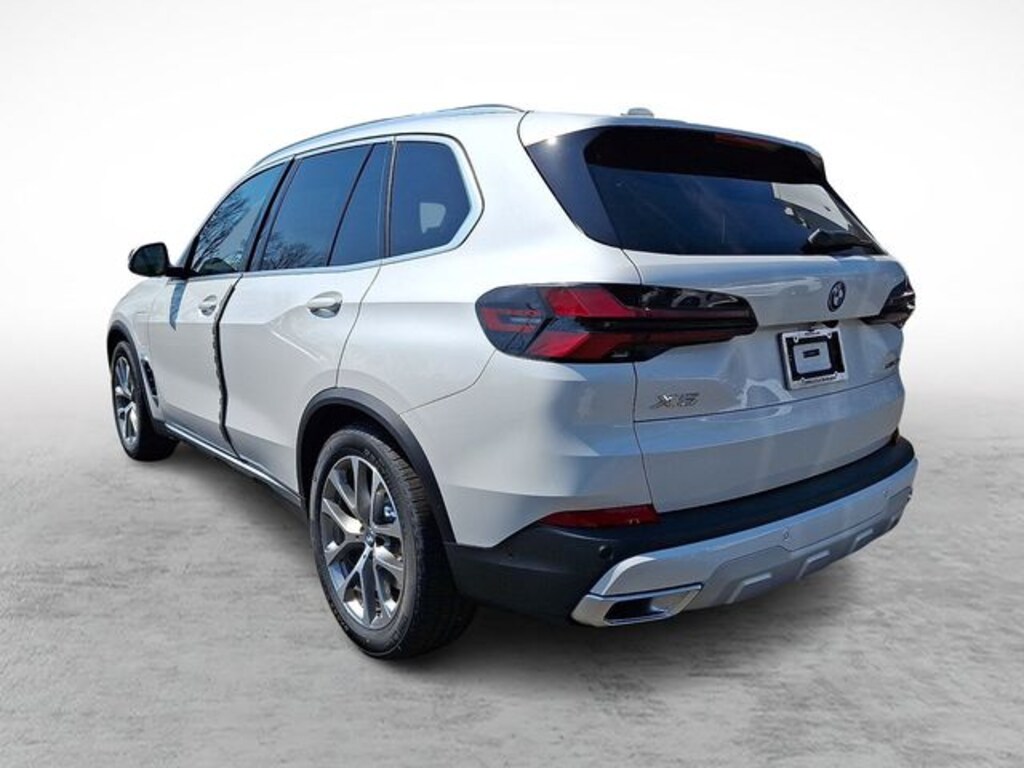 New 2026 BMW X5 PHEV xDrive50e SUV