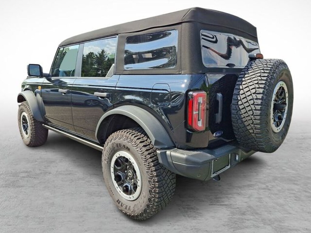 Used 2024 Ford Bronco Badlands SUV