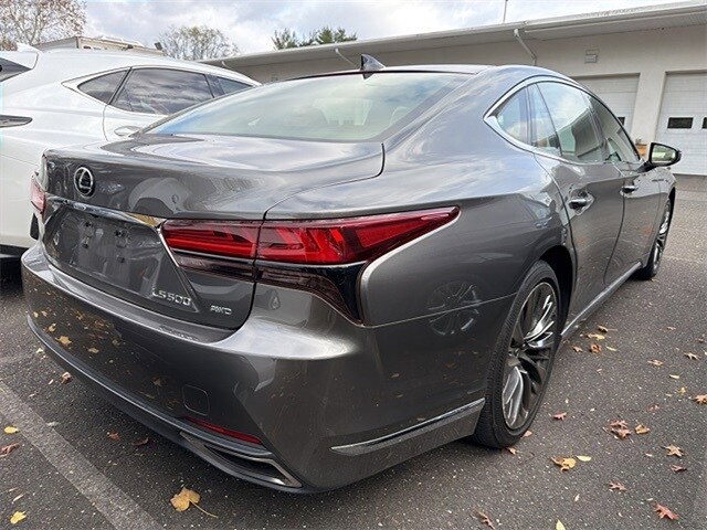 2023 Lexus LS 500 photo 4