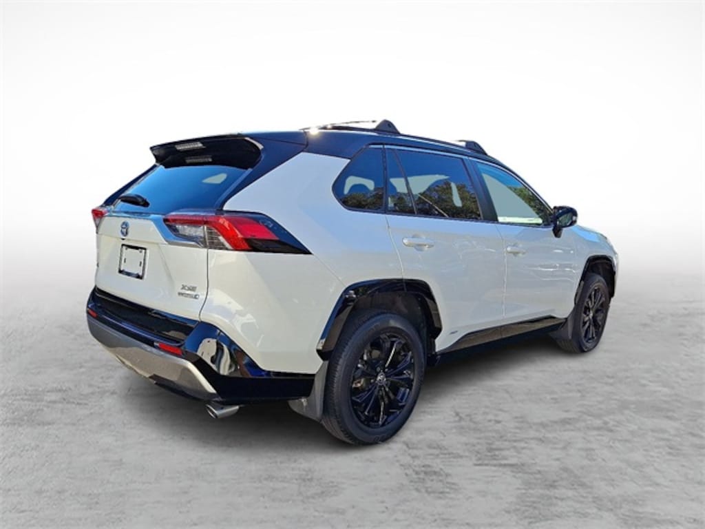 Used 2022 Toyota RAV4 Hybrid XSE SUV
