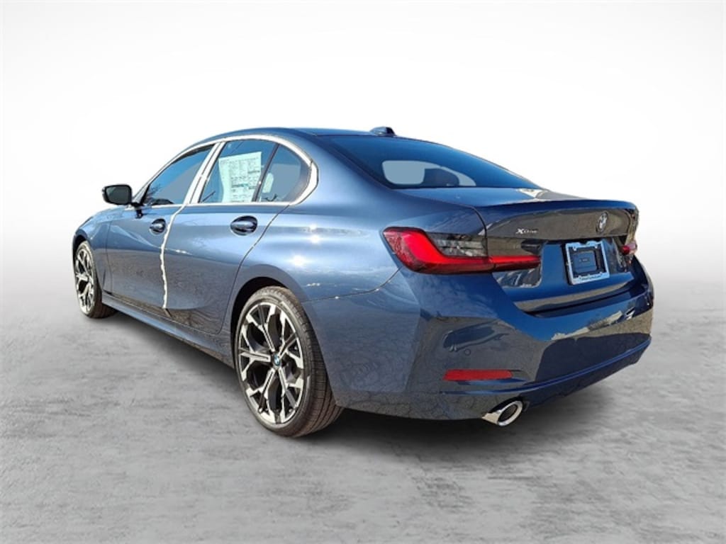 New 2026 BMW 330i xDrive Sedan