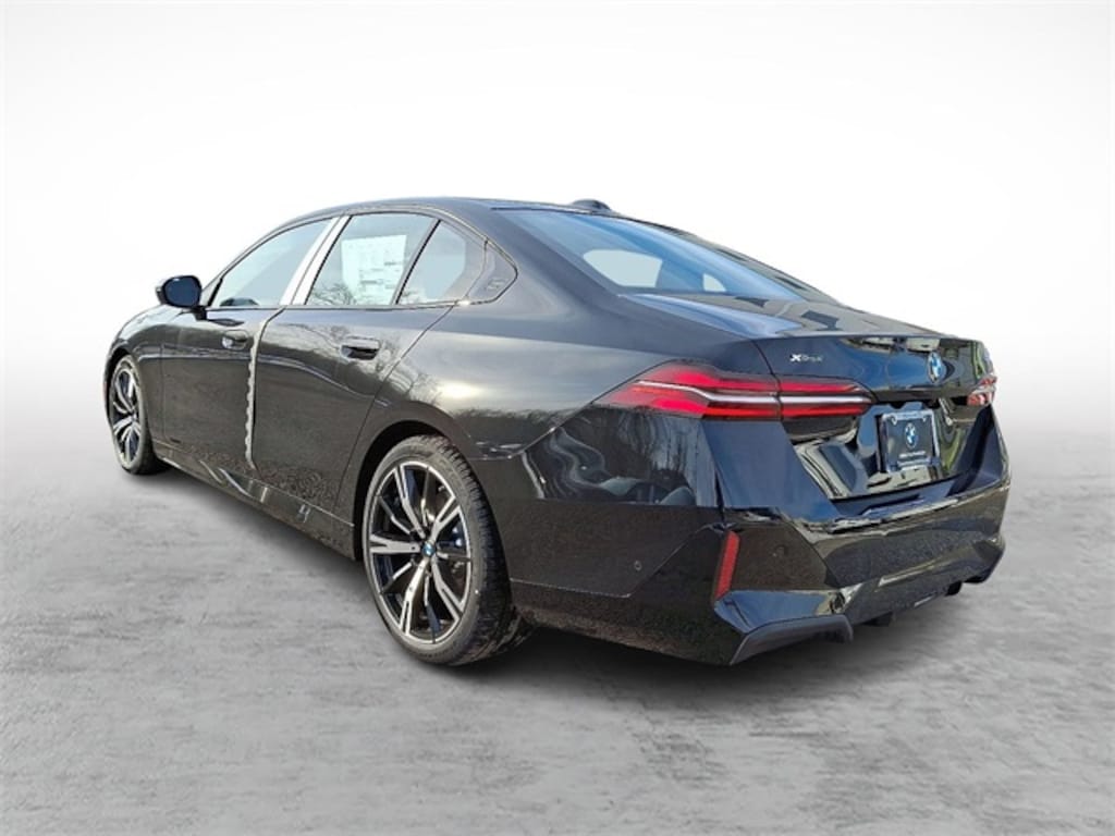 New 2026 BMW 530i xDrive Sedan