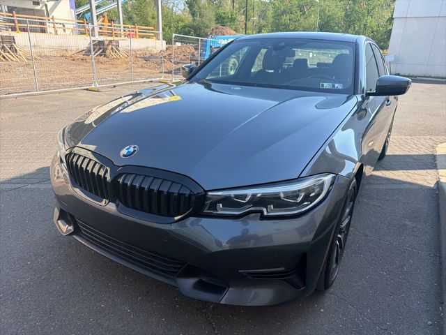 2020 BMW 3 Series 330i xDrive Sedan's photo