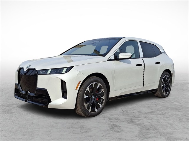 2026 BMW iX 45's photo