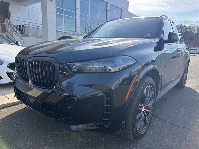 2024 BMW X5 50e's photo