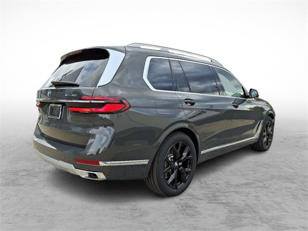 New 2026 BMW X7 xDrive40i SUV