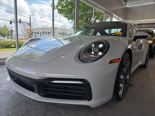 2021 Porsche 911 Carrera 4 Coupe's photo