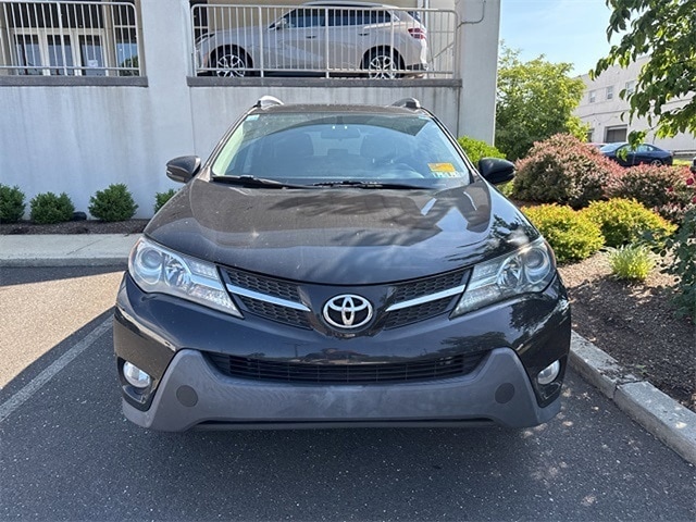 Used 2014 Toyota RAV4 XLE with VIN 2T3RFREV3EW158804 for sale in Fort Washington, PA