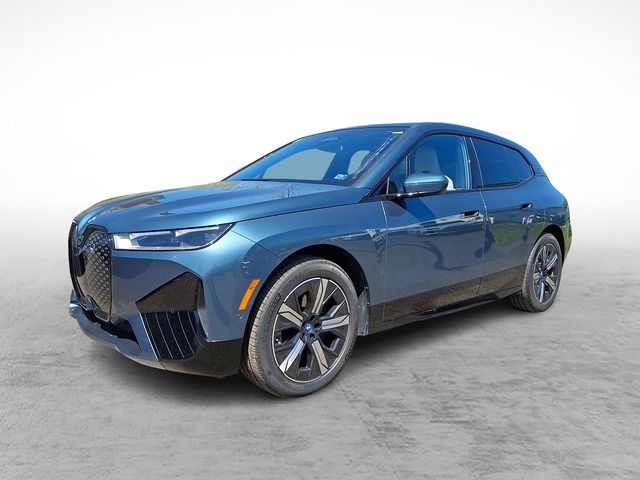 2024 BMW iX xDrive50's photo