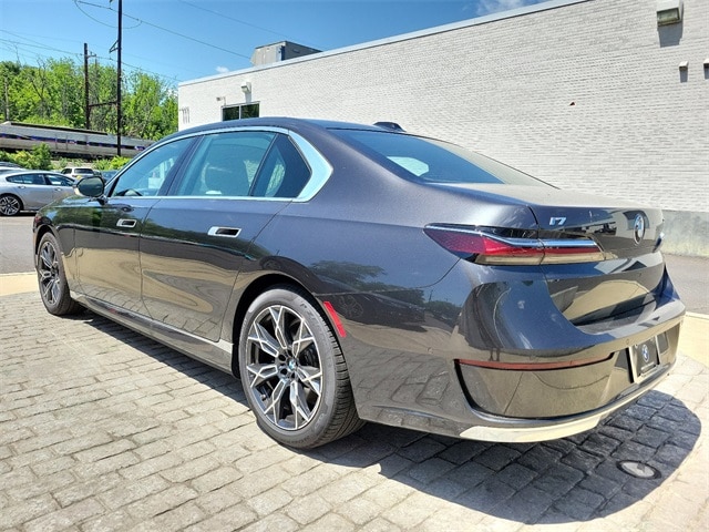 Used 2024 BMW i7 Base with VIN WBY53EJ03RCP83494 for sale in Fort Washington, PA