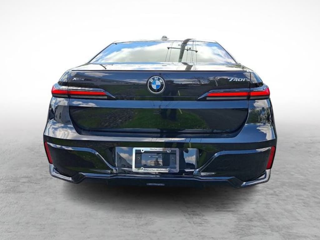 Used 2024 BMW 740i xDrive Sedan