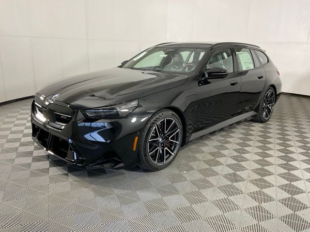 2027 BMW M5 M5 Touring's photo